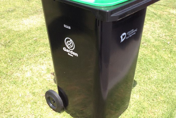 green lid bin