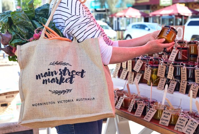 lady shopping at market