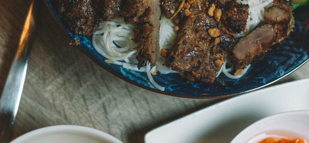 A Vietnamese meal of noodles, beef and sauce