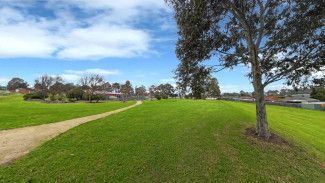 Barry Powell Reserve – New District Playground